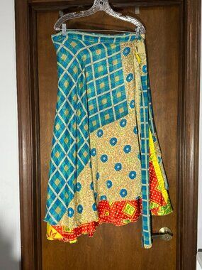 Darn Good Yarn Sari Silk Wrap Skirt Womens XL Goddess Tea Boho Gypsy Reversible